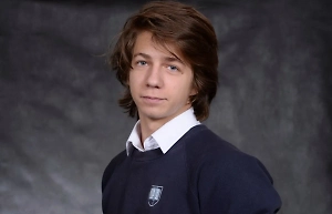 Лидера петербургской рок-группы оштрафовали за песню «Zа Наших»