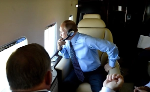 Вертолёт Путина попал в эпицентр атаки ВСУ во время поездки в Курскую область