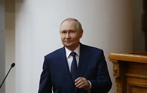 «Душить их надо»: Путин высказался об иностранных сервисах, действующих против РФ