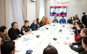 Прибывший в Курск Путин сообщил о попытках ВСУ прорвать границу России