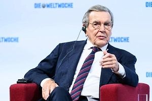 Шрёдер назвал «выработку энергии из газа» РФ лучшим решением для экономики ФРГ