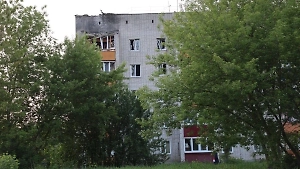 В пятиэтажке Ельца после падения обломков БПЛА пострадали 20 квартир