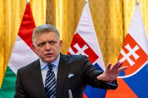 Стало известно о решении Фицо посетить Парад Победы в Москве, несмотря на слухи о болезни