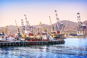 Власти Новороссийска ввели в городе режим ЧС после ночной атаки ВСУ