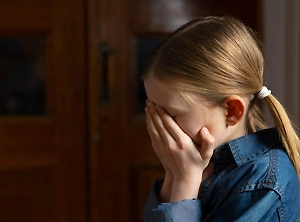 На Украине 10-летний мальчик изнасиловал 7-летнюю подругу после просмотра порно