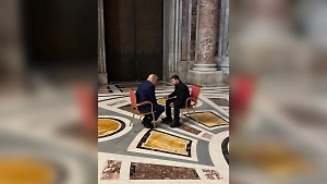 Зеленский назвал 15-минутный разговор с Трампом в Ватикане «лучшей беседой»