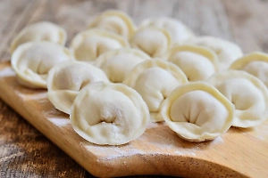 «Сапожник без сапог не убедит публику»: Историк поспорил с владельцем «Теремка» о популярности русской кухни за рубежом