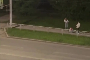 «Что у тебя с волосами?»: В Башкирии избили девушку из-за розовой прически