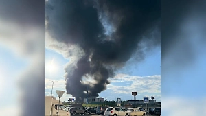 Крупный пожар вспыхнул на складе с обувью в Красногорске