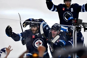 Определились все пары четвертьфиналистов Кубка Стэнли 2025 года