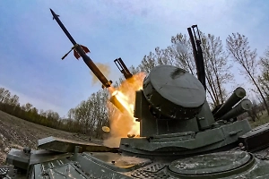 Появилось видео уничтожения техники ВСУ при попытке атаки на курское Тёткино