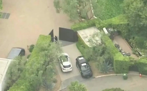 Пенсионер на автомобиле врезался в дом актрисы Дженнифер Энистон