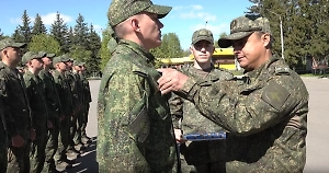 «За штурм»: В Подмосковье бойцов СВО впервые наградили специальными нагрудными знаками