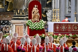 В Ватикане состоялась торжественная месса перед избранием нового папы римского