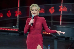 «На крыльях ангелов»: Шэрон Стоун сообщила о горькой утрате в семье