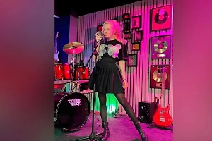 Страдающая редким недугом экс-солистка «Ленинграда» сделала заявление