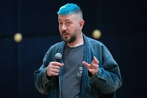 Артемий Лебедев пожаловался на отравление, под подозрением беляш