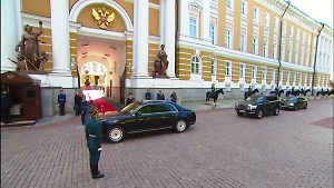 Главы иностранных делегаций прибывают в Кремль на Парад Победы