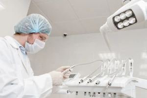 Сепсис и кома: 35-летний россиянин умер после удаления зуба