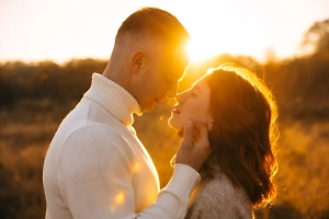 Полезное с приятным: Психолог рассказала о влиянии поцелуев на здоровье