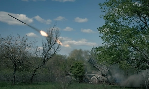Российские операторы дронов уничтожили танк Leopard недалеко от Ялты