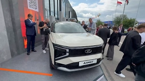 Вдохновлялись Жигулёвскими и Уральскими горами: В «АвтоВАЗе» рассказали о создании Lada Azimut