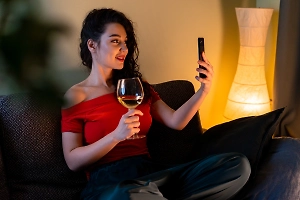 В России хотят продавать алкоголь онлайн с помощью биометрии