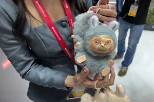 Песков захотел Лабубу со своим лицом с ПМЭФ