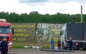 «Давайте, ребята!»: Суровые иркутские мужики камнями сбивали атакующие регион дроны