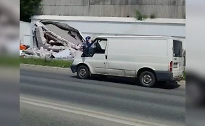 Беспилотник ВСУ ударил по АЗС в Белгороде, пострадали два человека