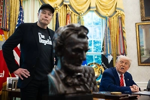 СМИ узнали, кто попросил Маска прекратить вражду с Трампом