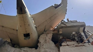 Названа ещё одна версия крушения самолёта в Индии