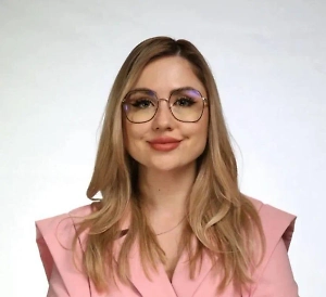 «Гастрономические маршруты России» — это не просто о еде. Это о культуре, идентичности, памяти, это история, рассказанная через вкус, тепло, акценты местных традиций. В каждом регионе — своя интонация, свой рецепт встречи с Родиной. Для нас, как для медиа, особенно важно быть частью этого движения: чтобы фиксировать, передавать и вдохновлять. Потому что гастрономия — это язык, на котором с нами говорит сама Россия.