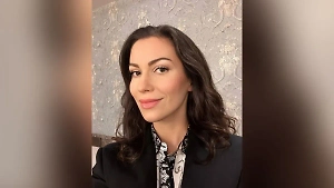 Снизила цену почти на 3 млн: Бывшая Дурова отчаянно пытается продать убитую трёшку в Петербурге