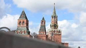 Песков: Путину в онлайн-режиме сообщают о событиях между Израилем и Ираном