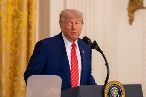 Экс-конгрессмен оценил перспективы снятия Трампом санкций с России