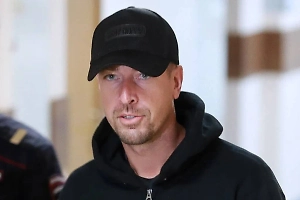 СК возбудил в отношении «секс-гуру» Лесли дело о склонении к изнасилованию