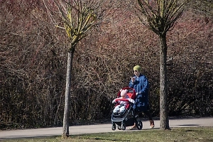 «Карьера успеется, а детство — один раз»: В ГД поддержали запрет увольнять родителей детей до 7 лет