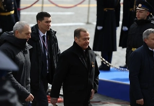 Медведев назвал позором попытки забыть Великую Отечественную войну на Украине