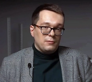 Теперь такие действия подпадают под конкретные положения уголовного закона, что изменяет правовой статус всей сферы деятельности «пикап-коучей» и формирует судебную практику, в которой акцент делается на защите личной неприкосновенности и предупреждении форм организации, посягающих на неё через цифровые и офлайн-средства.