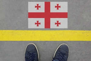 Депортированные Россией украинцы застряли на границе с Грузией