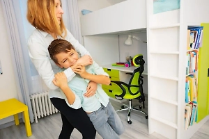 Врач раскрыла Life.ru правду о детских укусах и дала чёткие инструкции, как с этим бороться