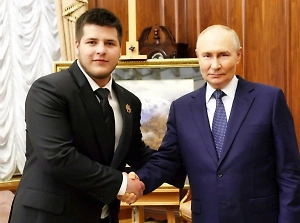 Дудаев: Путин неформально пообщался с сыном главы Чечни Адамом Кадыровым