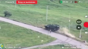 Увели из-под носа: Угон БТР российскими разведчиками на глазах у солдат ВСУ попал на видео