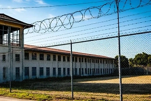 Адвокат раскрыл, могут ли отправить на СВО пожизненно осуждённого маньяка Миргорода