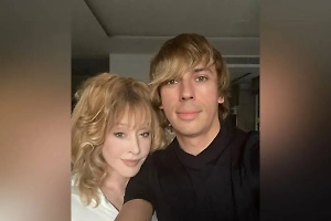 Охрана, бассейн и терраса: Элитный особняк Пугачёвой и Галкина* на Кипре за 350 млн сняли на видео