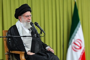 Укрывшийся в бункере верховный лидер Ирана назначил преемников на случай покушения