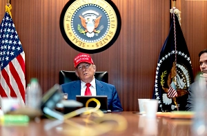 Белый дом показал реакцию Трампа в момент ударов США по Ирану