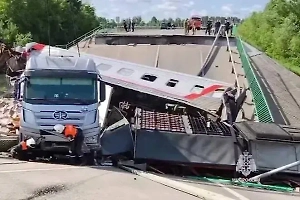 Семьи погибших при взрыве пассажиров поезда под Брянском получат по 3,3 млн