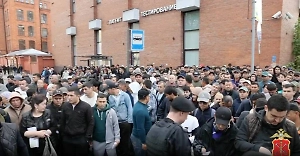 Масштабный рейд: Полиция Петербурга проверила 5 тысяч мигрантов и задержала 200
